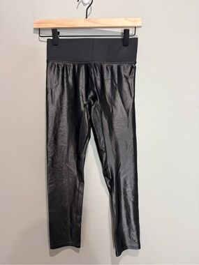 Noli Glossy Black High Rise Cropped Leggings Size S Shiny Metallic